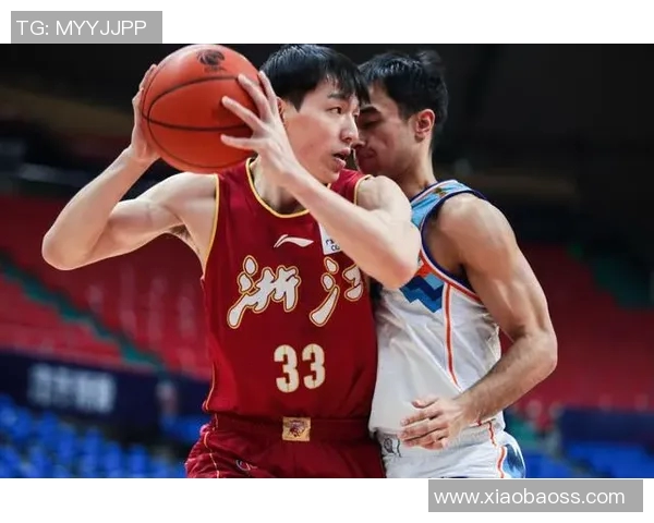 深圳篮球队在邀请赛中以58分稳居积分榜首位展现强劲实力